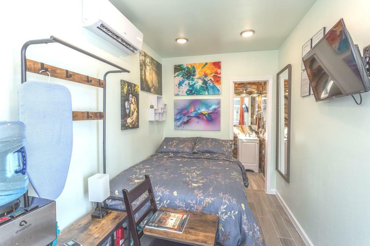 East Downtown Micro-Luxe Container Living Pod #9 Διαμέρισμα Χιούστον Εξωτερικό φωτογραφία